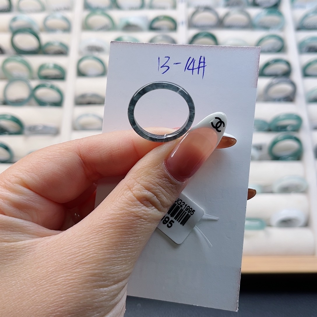 翡翠戒指未镶嵌翡翠