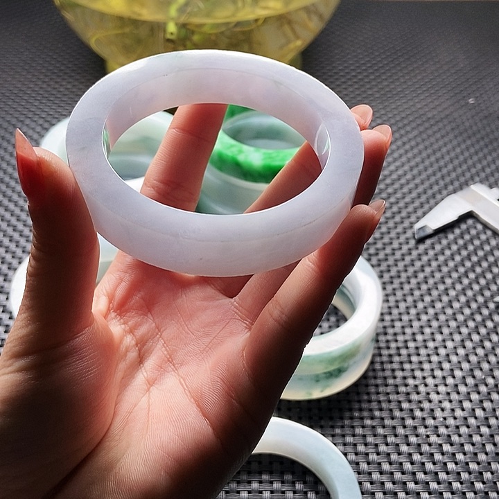 定制翡翠A货未镶嵌蓝****?