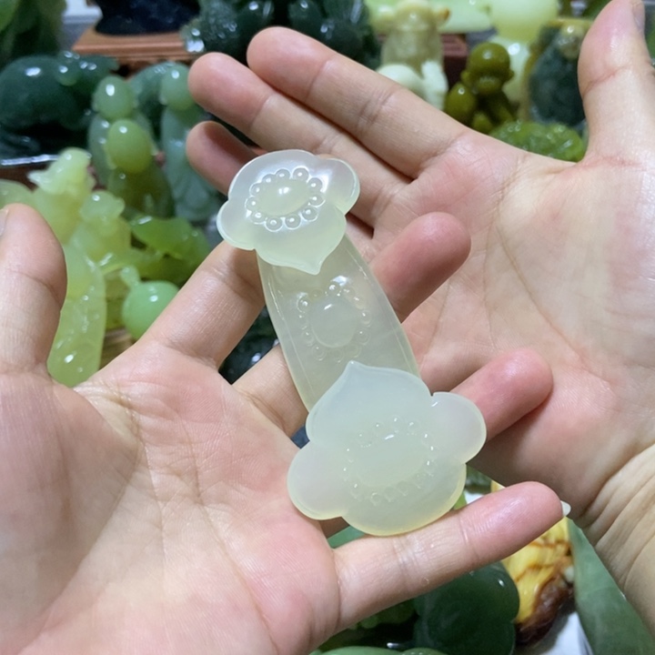 【闪购商品】蛇纹石玉未镶嵌把件4*〇