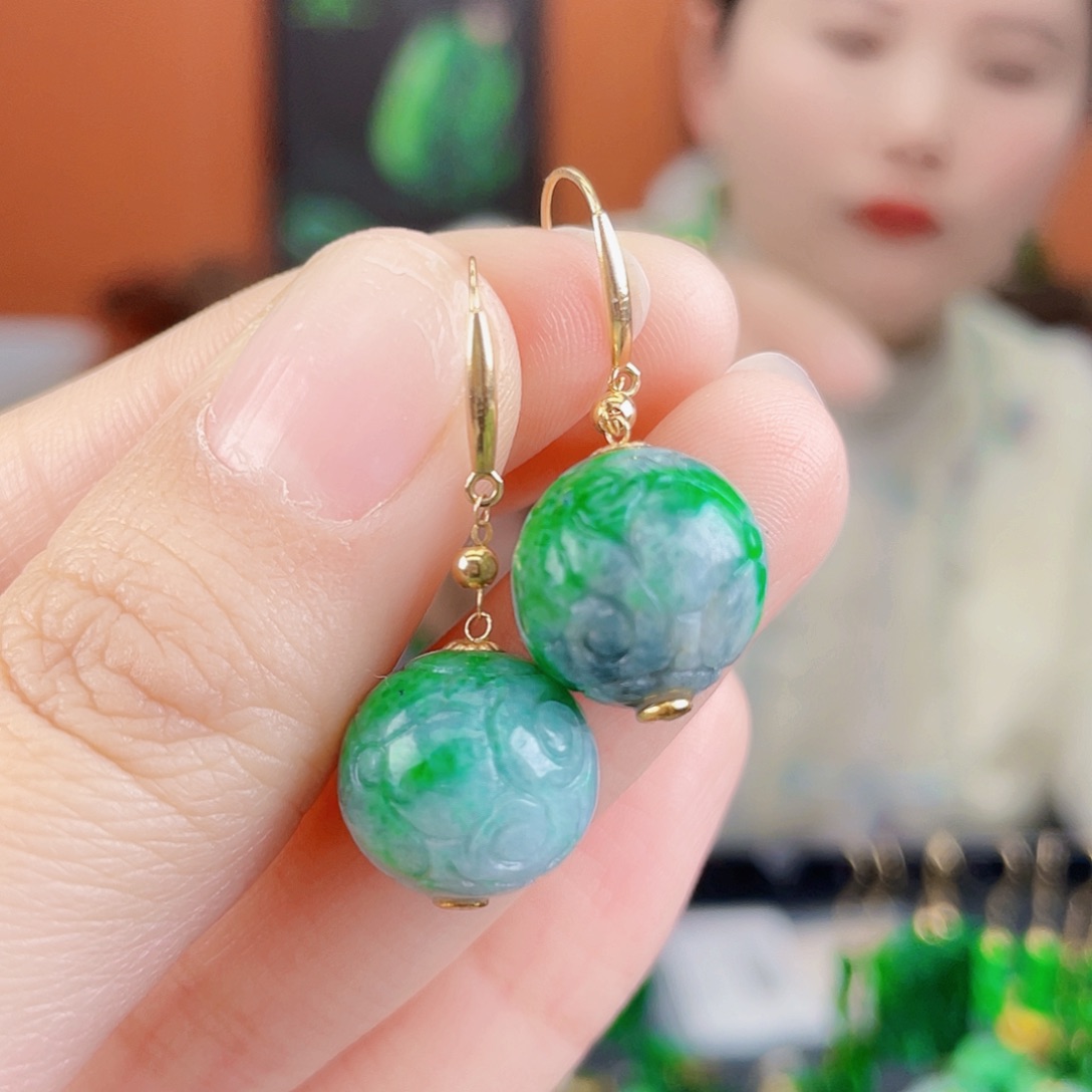 翡翠18K金镶嵌耳饰