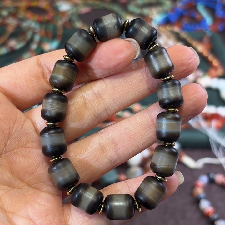 玛瑙/玉髓颈饰未镶嵌玛瑙