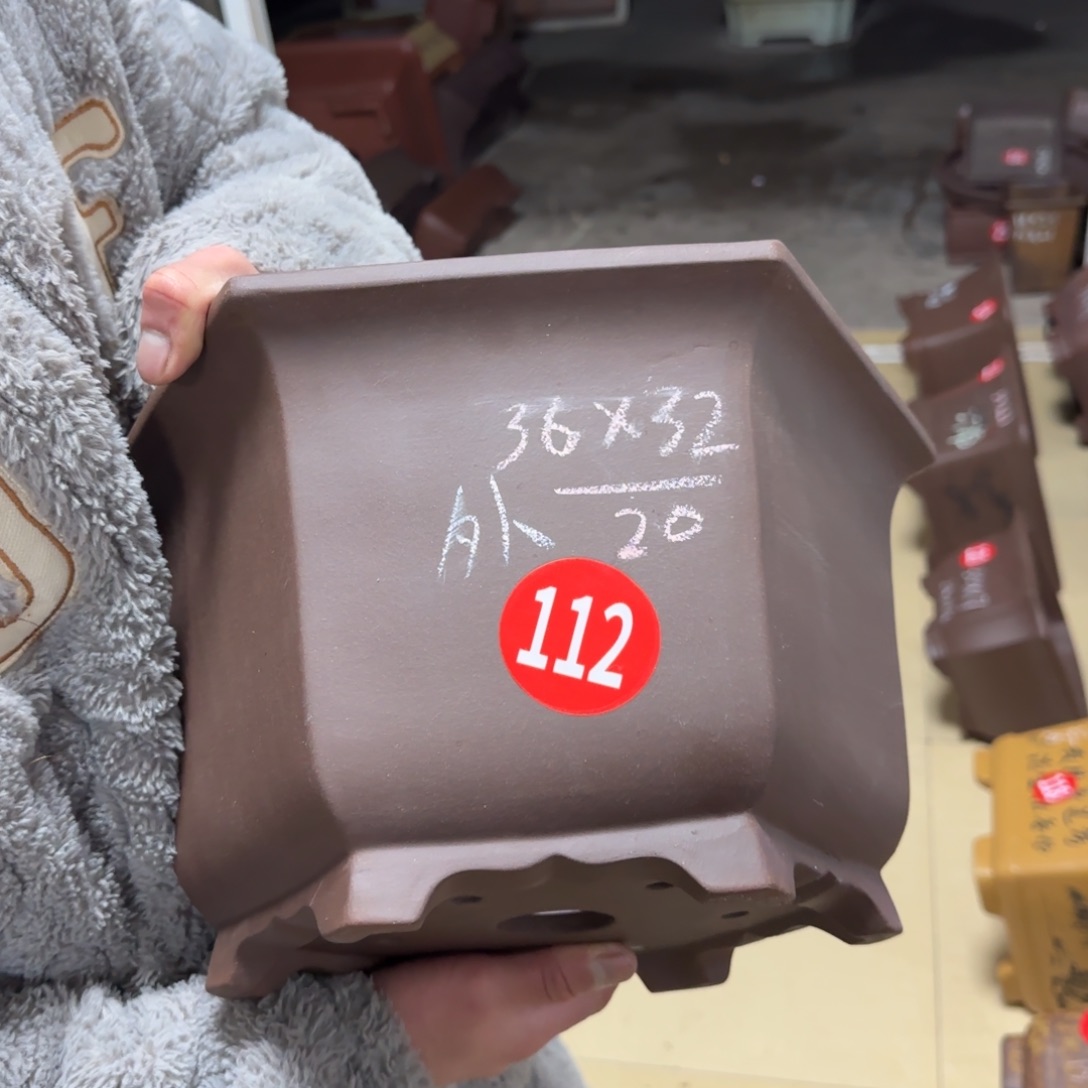 紫砂花盆呜呜呜呜