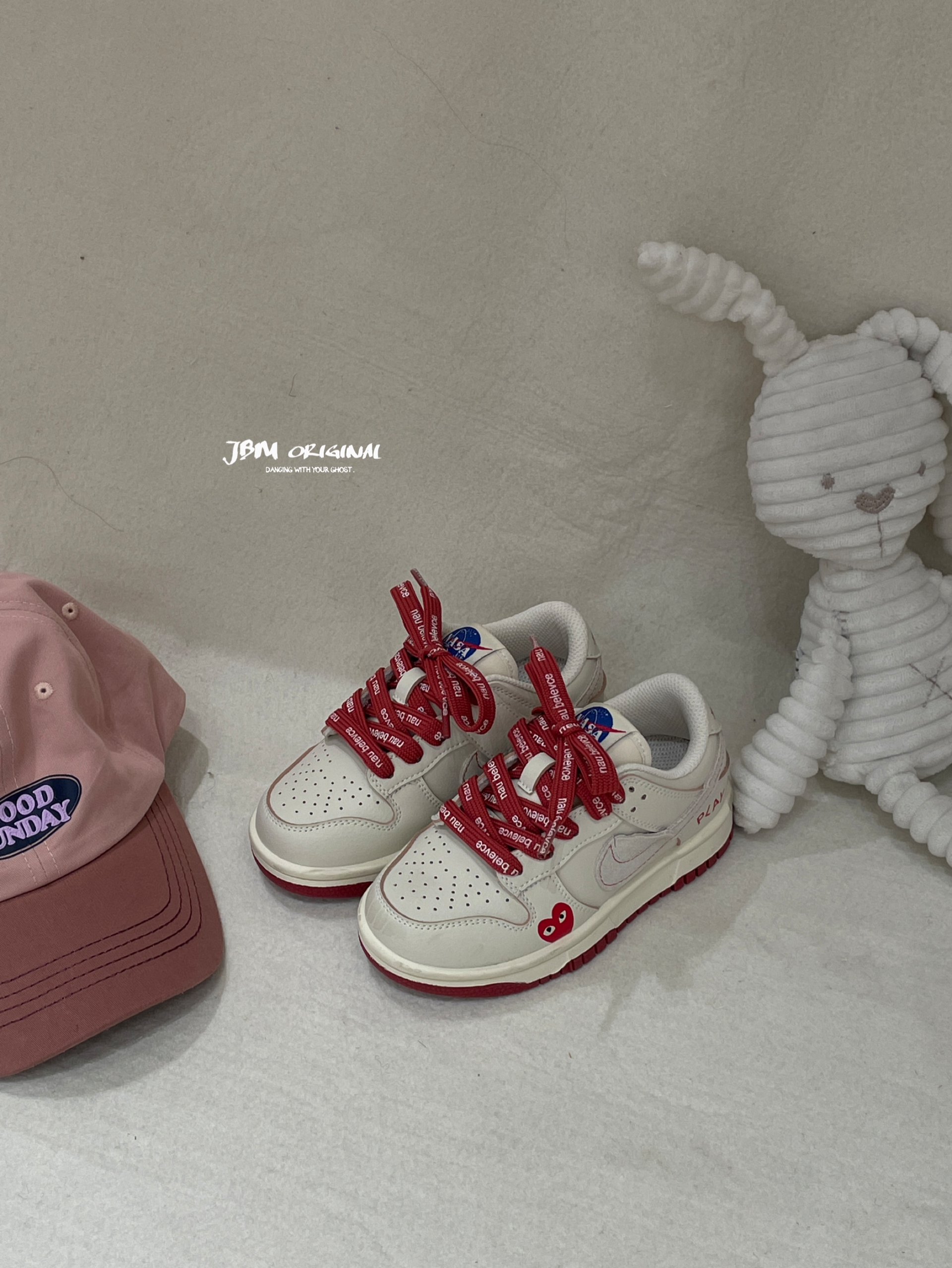 JBM 春季2026韩版魔术贴男女童百搭中大童板鞋儿童时尚休闲小白鞋