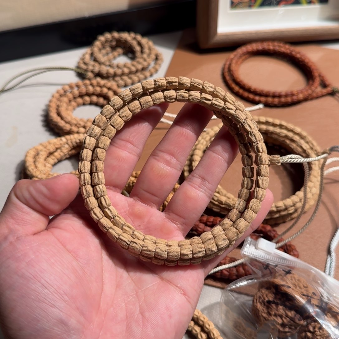 李***滨吊坠柏香籽/百香籽