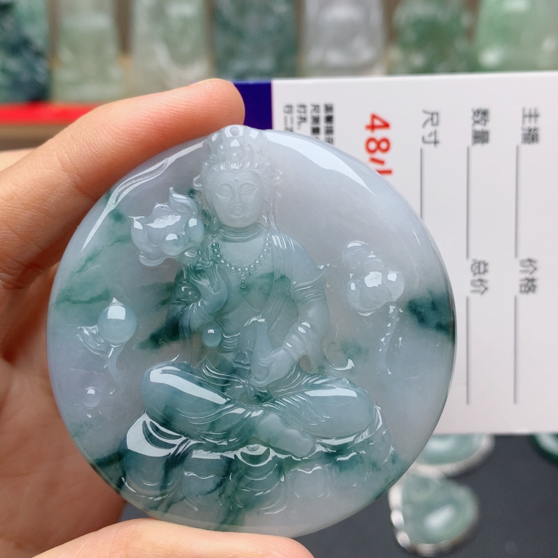 翡翠颈饰未镶嵌大势至