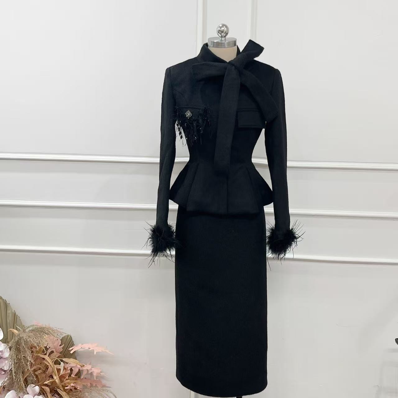 拉夏贝尔2025年秋冬新款时尚简约宽松羽绒上衣+半裙 27203 JCK