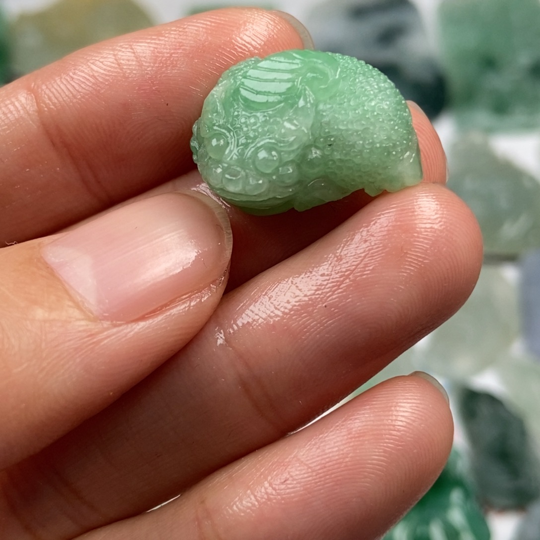 定制翡翠未镶嵌翡翠