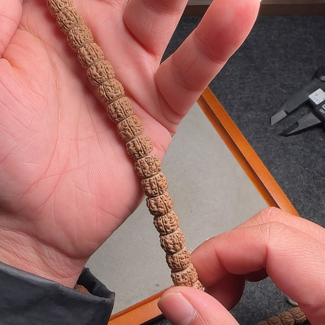 柳***一吊坠金刚菩提盘龙