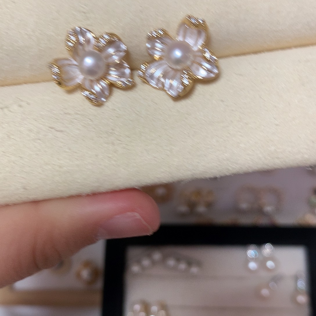 淡水珍珠耳饰合金