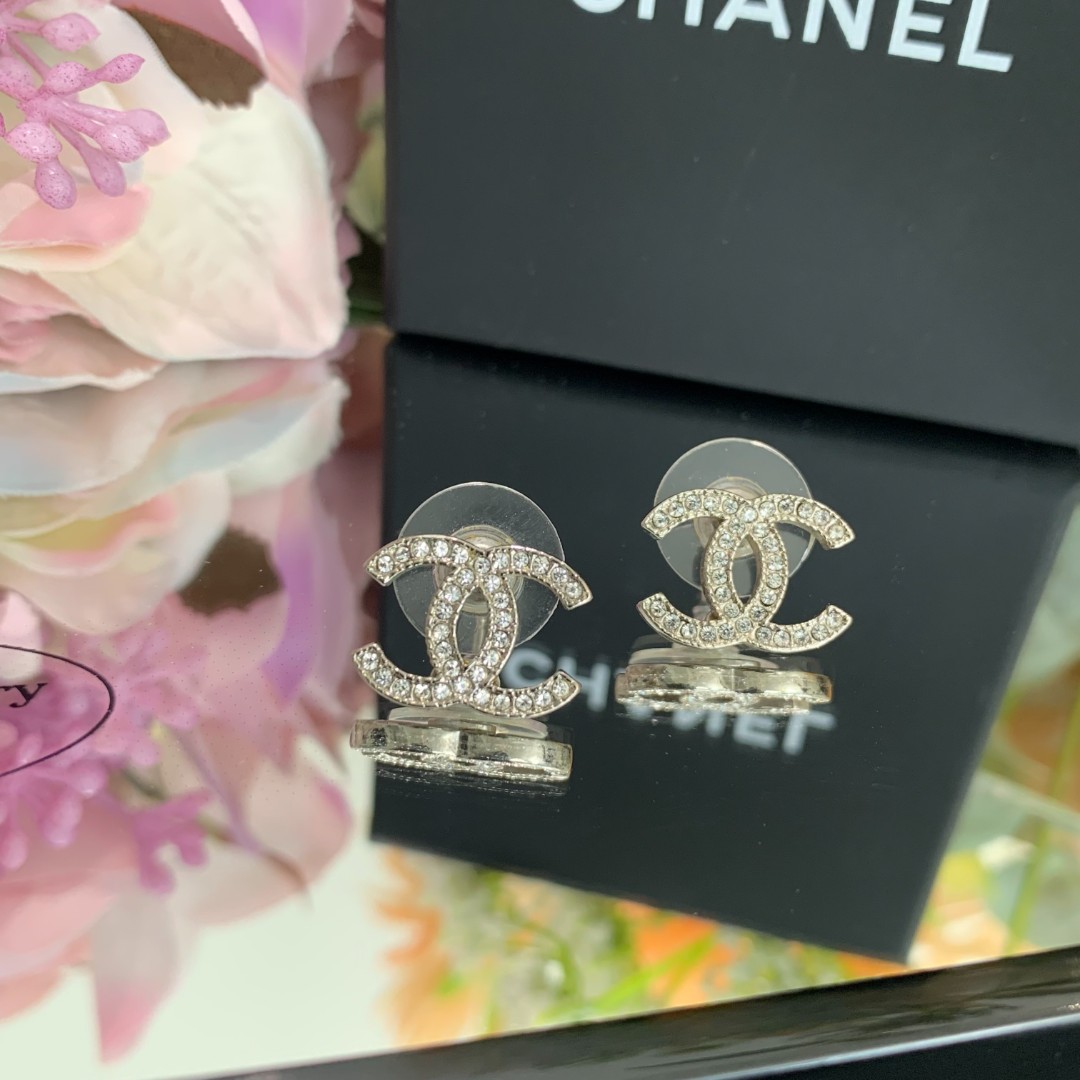 99新 Chanel/香奈儿 【闲置】chanel 满钻双c耳钉