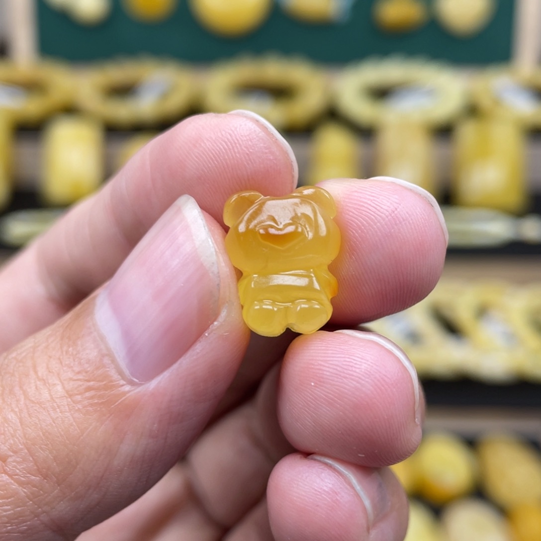 琥珀裸石未镶嵌琥珀蜜蜡