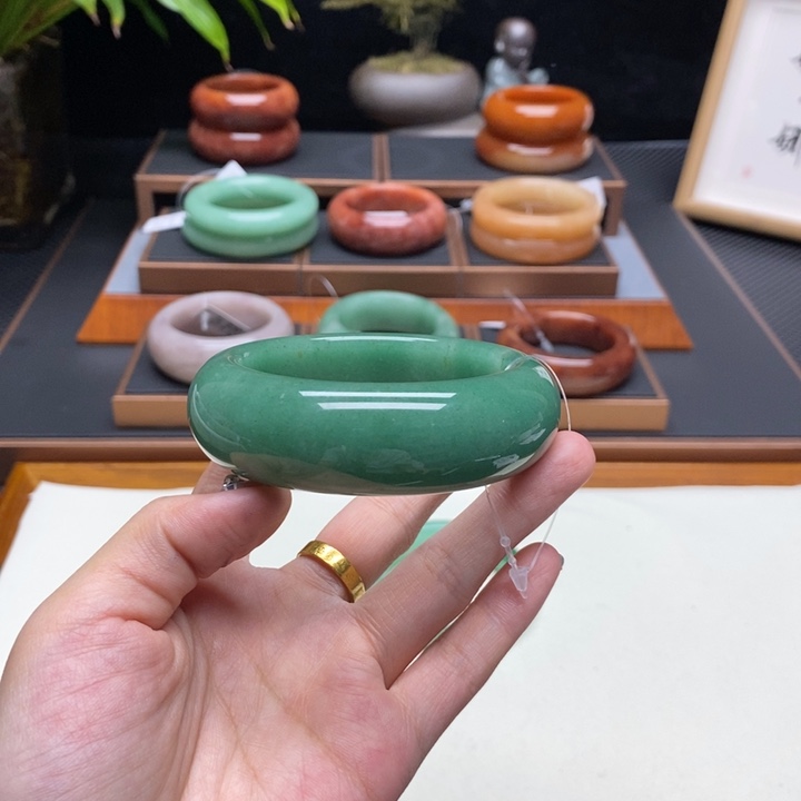 人***≈石英质玉（非洲翠）合金舍