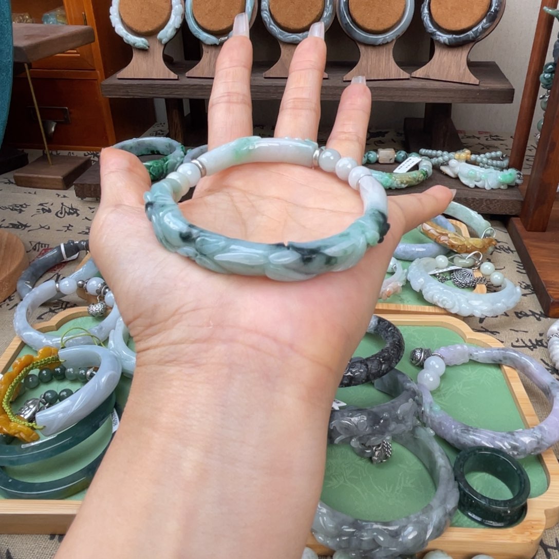 随***。未镶嵌手链翡翠翡翠手镯