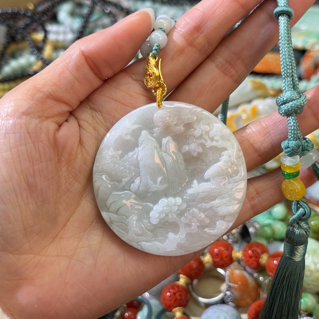 翡翠颈饰未镶嵌待编款