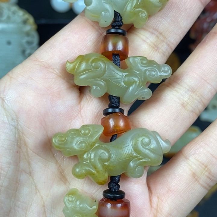 未镶嵌和田玉挂件