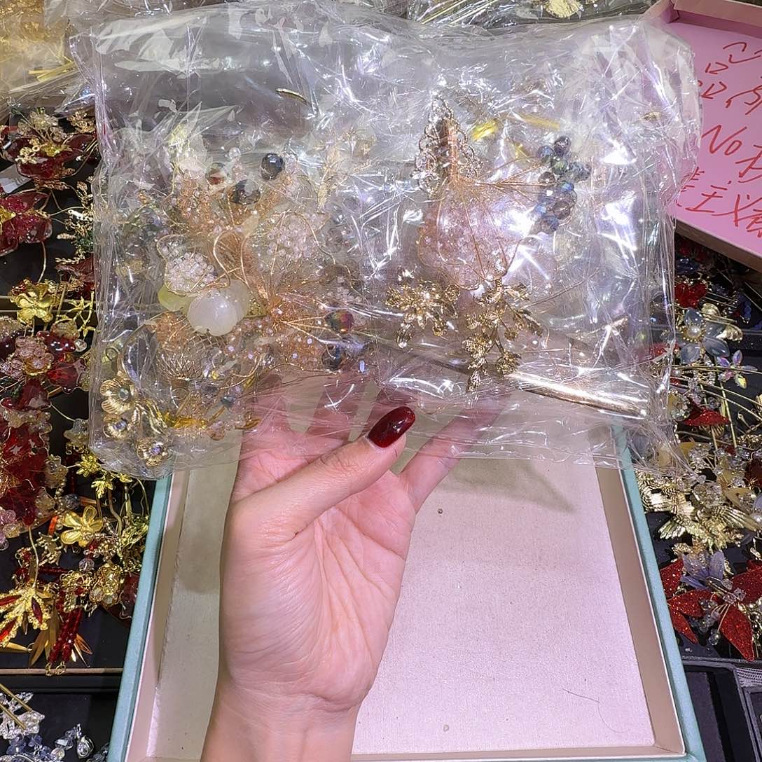 皇***晶混合材质新娘头饰不退不换不售后无礼盒