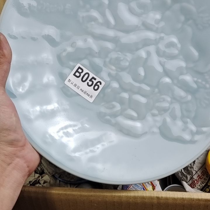 陶瓷小*羊像破考虑考虑看见了