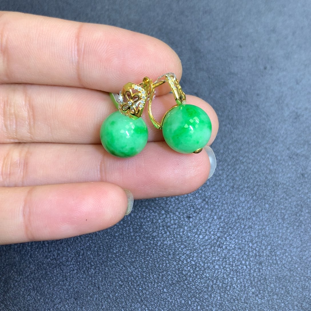 翡翠18K金镶嵌颈饰翡翠