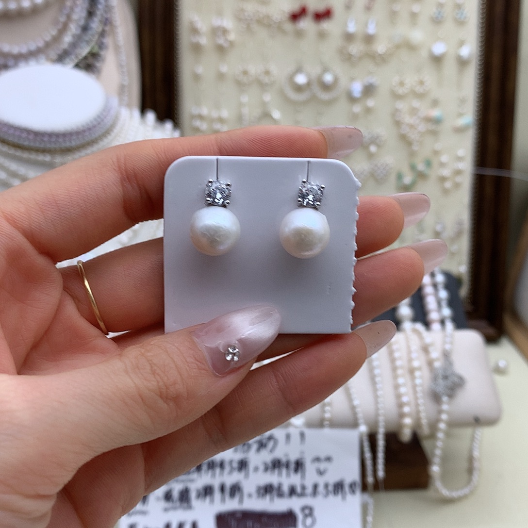 淡水珍珠银S925镶嵌耳饰