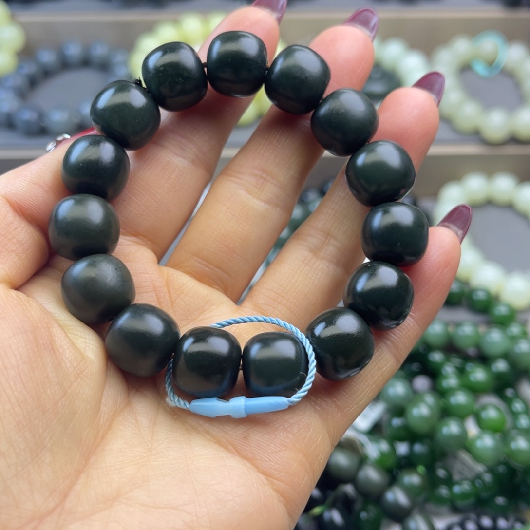 和田玉手链未镶嵌