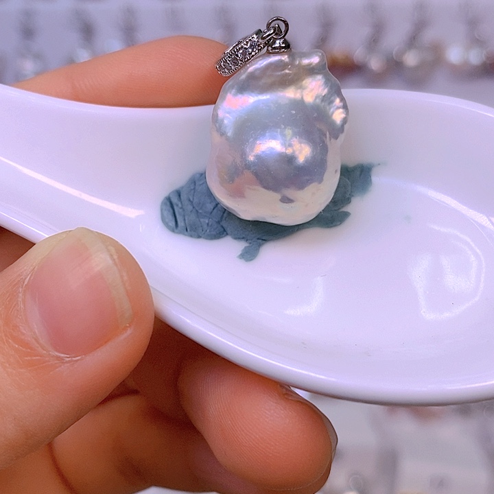 淡水珍珠颈饰合金