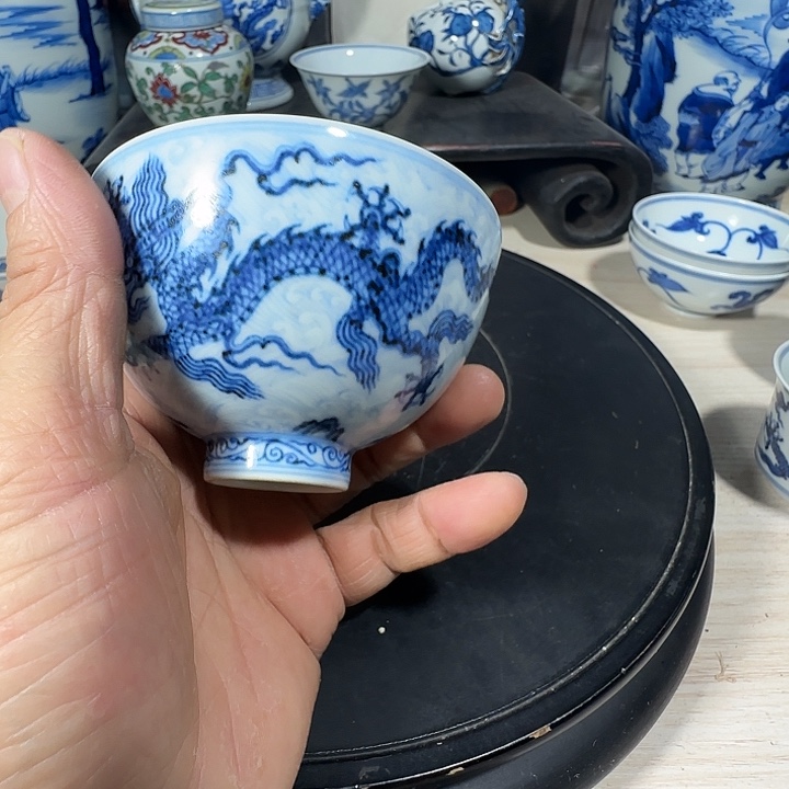 正***戒摆件青花花卉小小摆件