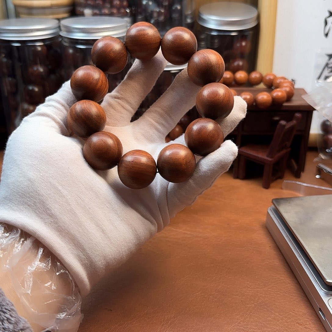 檀香紫檀（小叶紫檀）2.3 银星