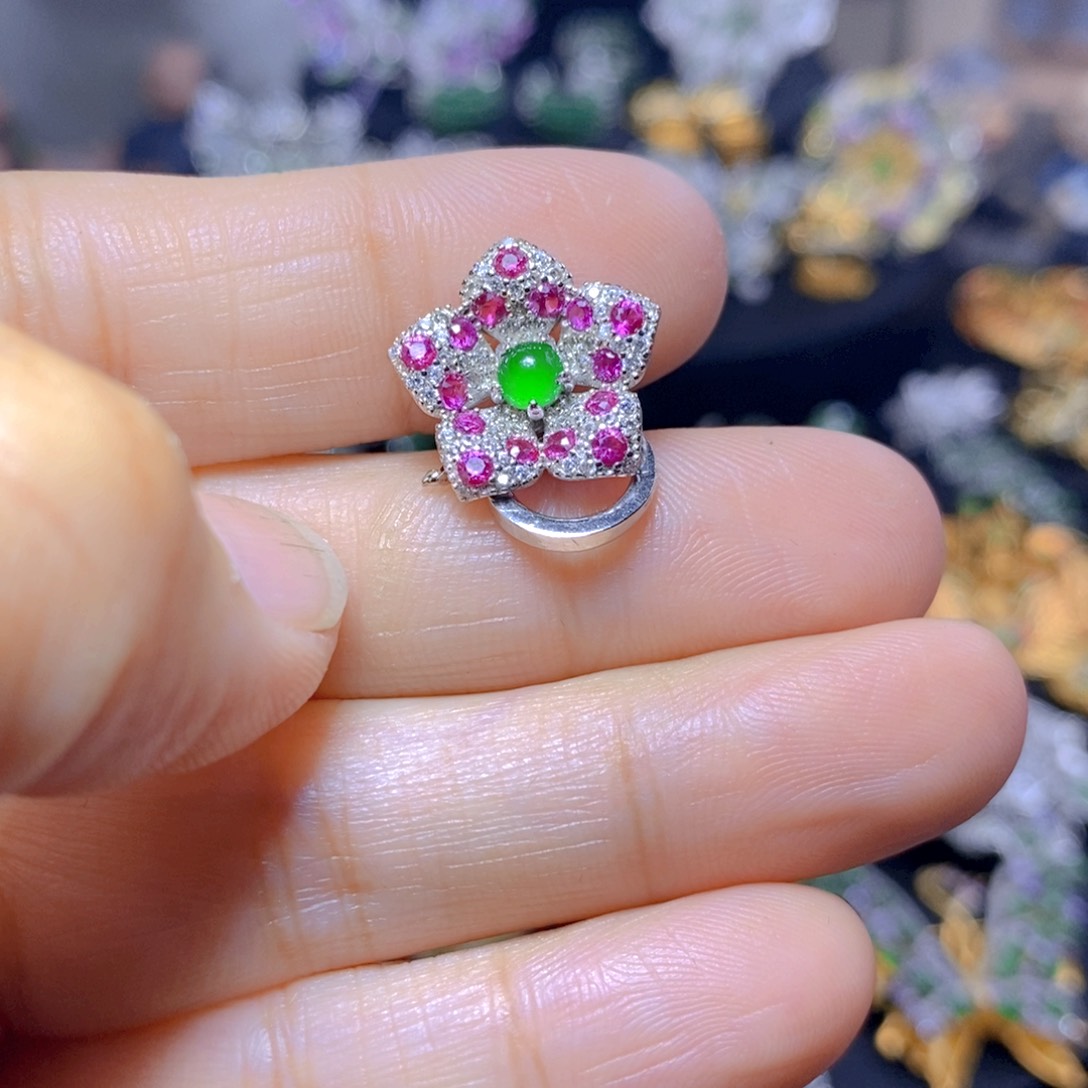 翡翠耳钉银S925镶嵌天然翡翠