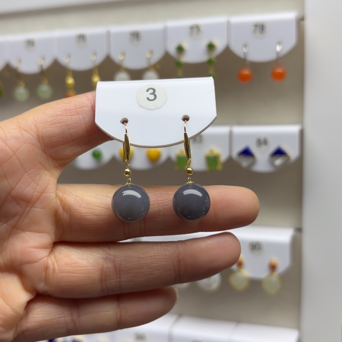 和田玉18K金镶嵌耳饰