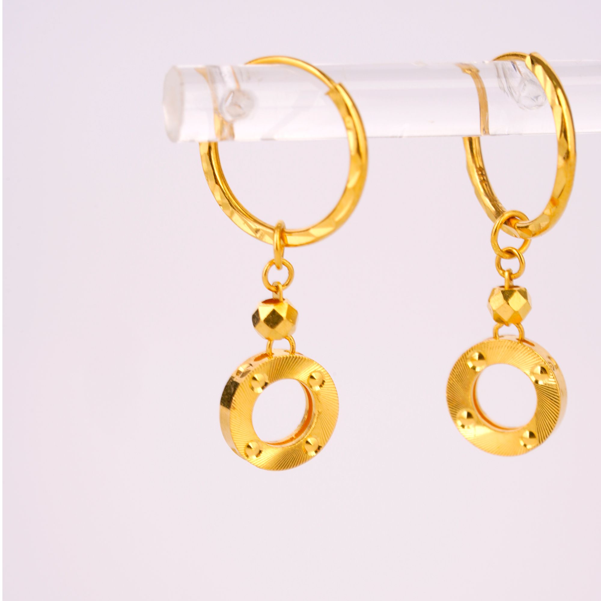 Chow Tai Seng/周大生卡家圆环足金耳圈 3.08g 195号