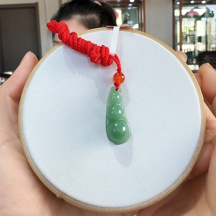 密玉（石英质玉）未镶嵌吊坠