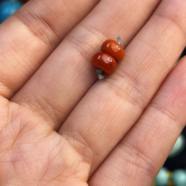 南红玛瑙未镶嵌珠宝奇石