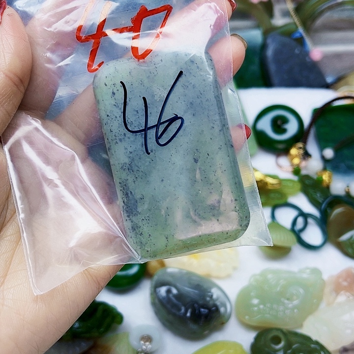 清***竹和田玉（糖玉）未镶嵌珠宝半成品