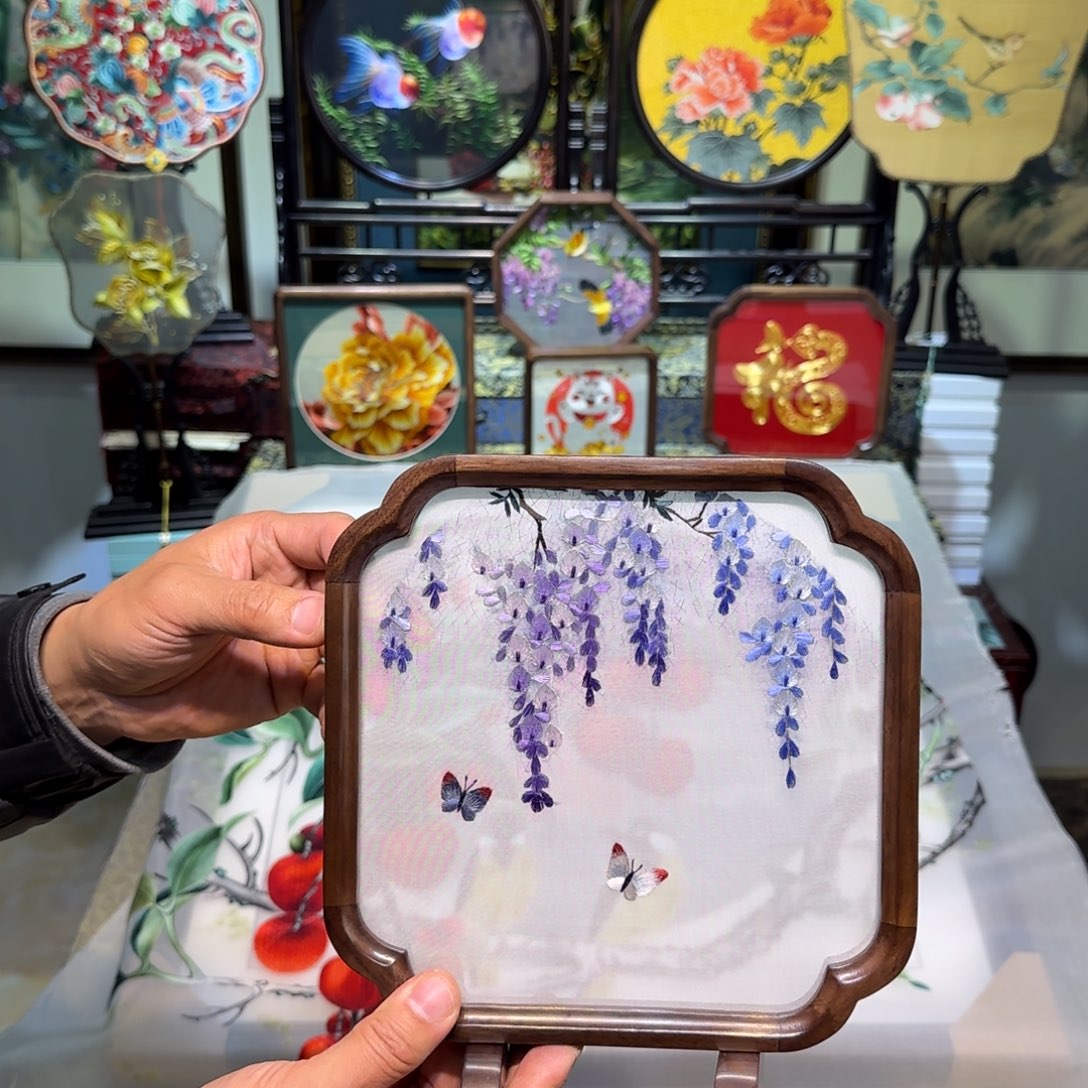 刺绣刺绣工艺精湛