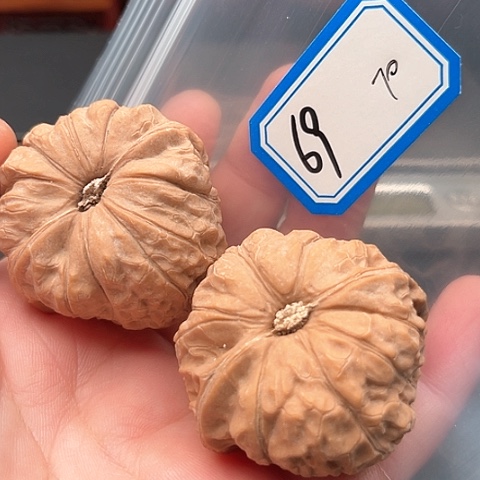 文玩核桃吊坠严**黑我