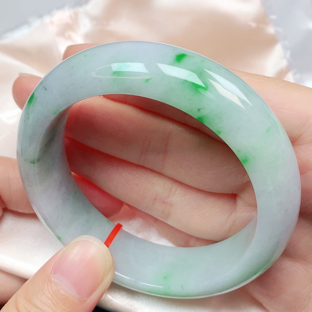 翡翠手镯未镶嵌抖音669