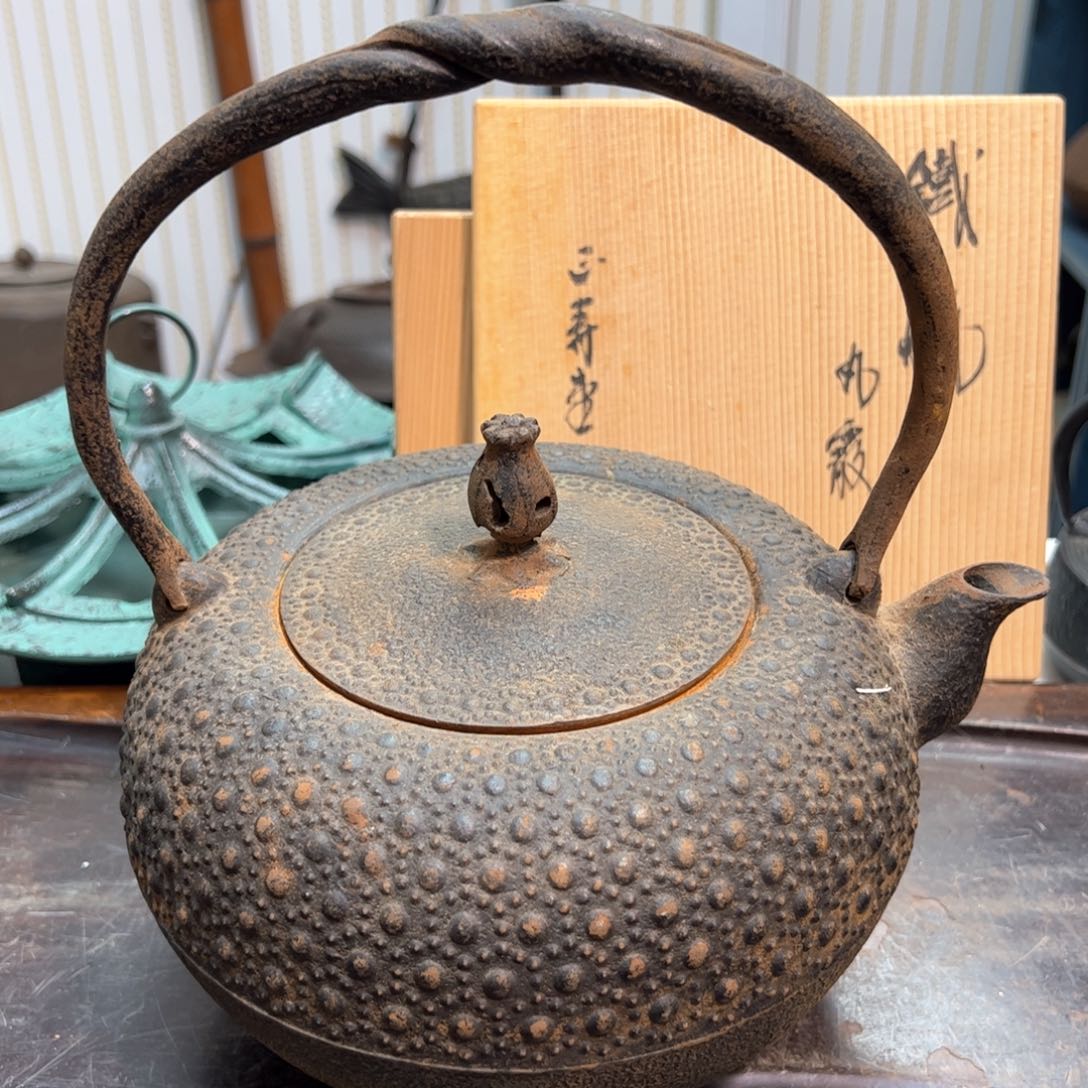 南部铁壶容量大有铁锈