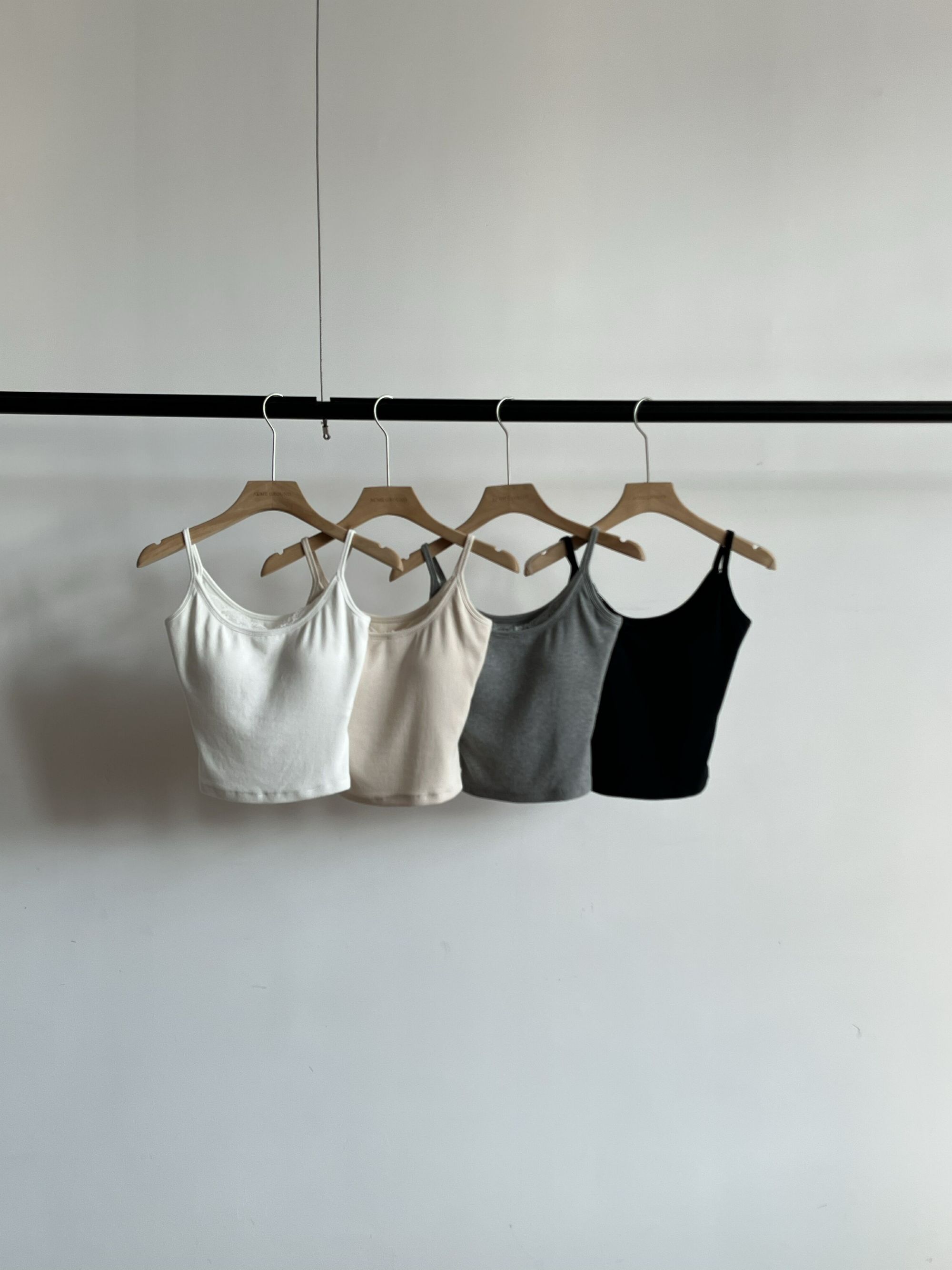 《6.8大上新》无图纯色亲肤百搭设计感背心吊带 00316