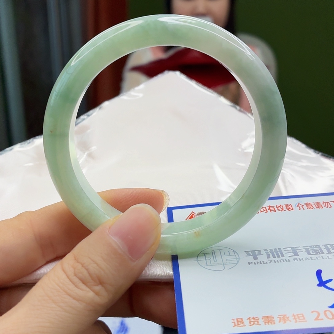 翡翠未镶嵌手镯翡翠