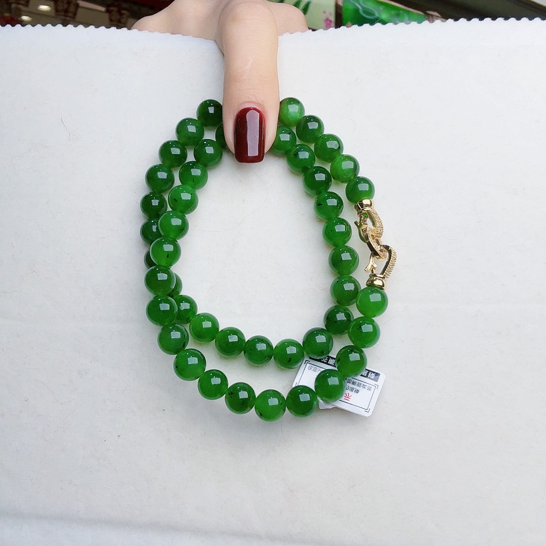 和田玉（碧玉）颈饰未镶嵌