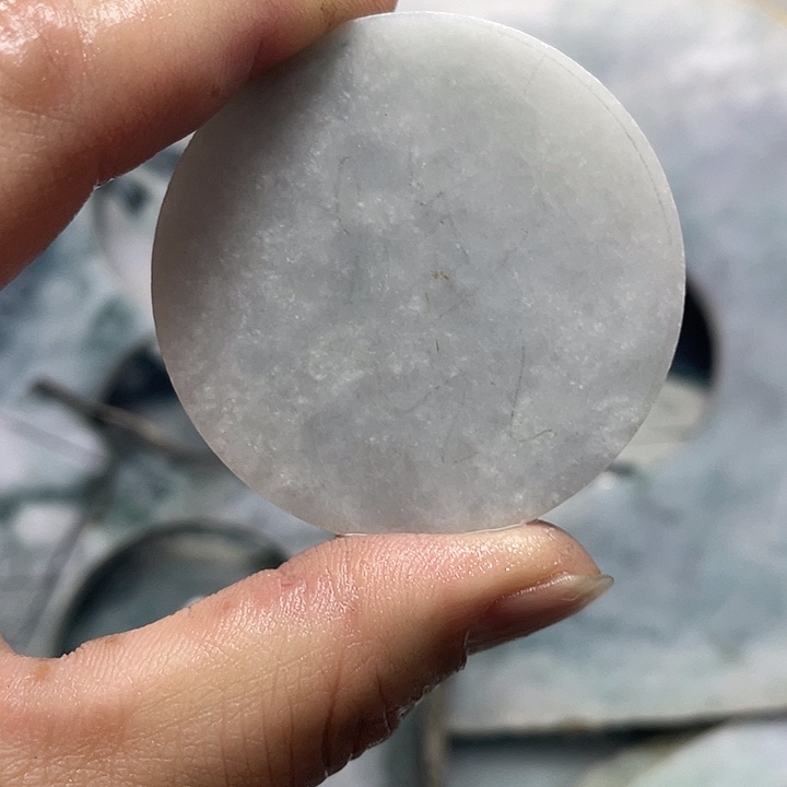 翡翠未镶嵌颈饰翡翠手镯心