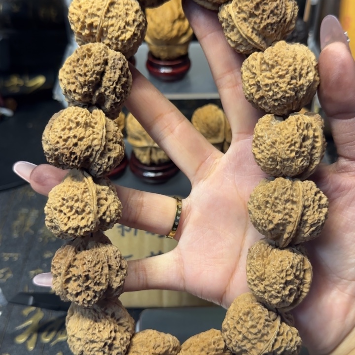 吊坠文玩核桃16籽开背蝴蝶蟾手持