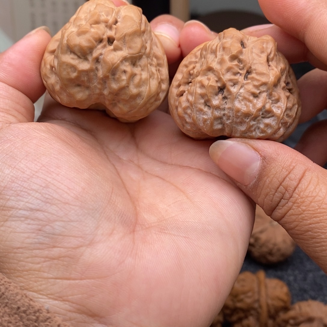 文玩核桃把件40蛤蟆头