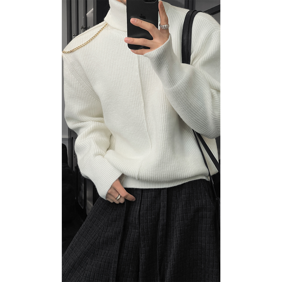 龙叨叨秋冬新品潮流肩链设计肌理感高领宽松百搭针织衫套头毛衣