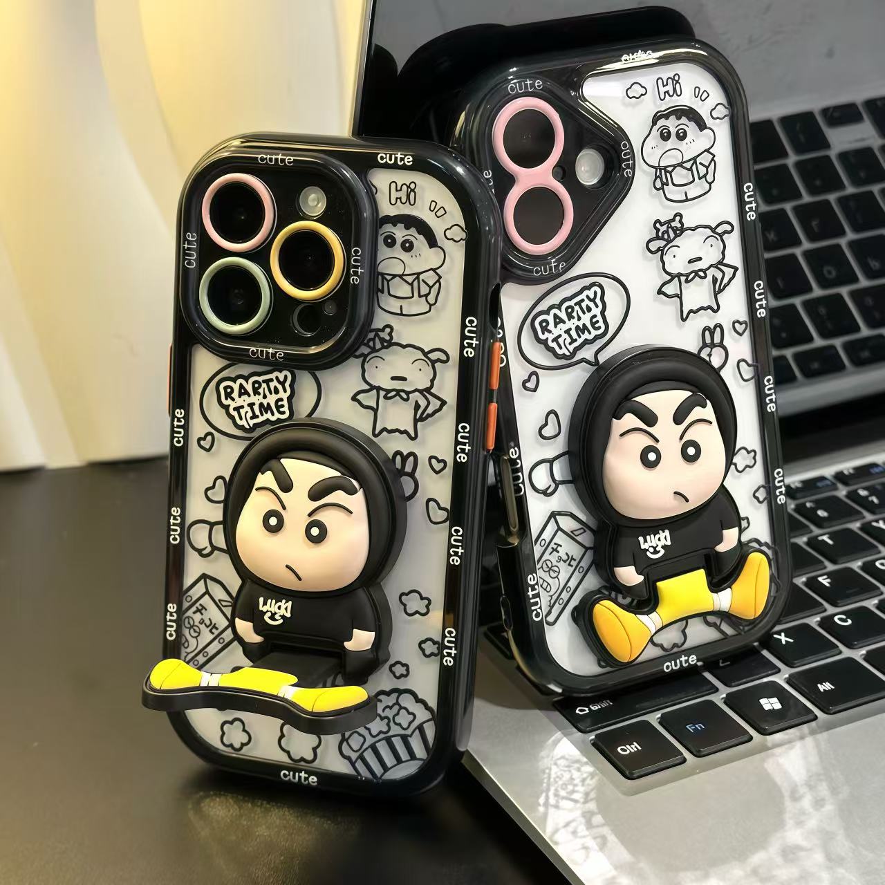 潮牌酷酷小新支架适用iPhone苹果16手机壳华为p70vivoppo小米15