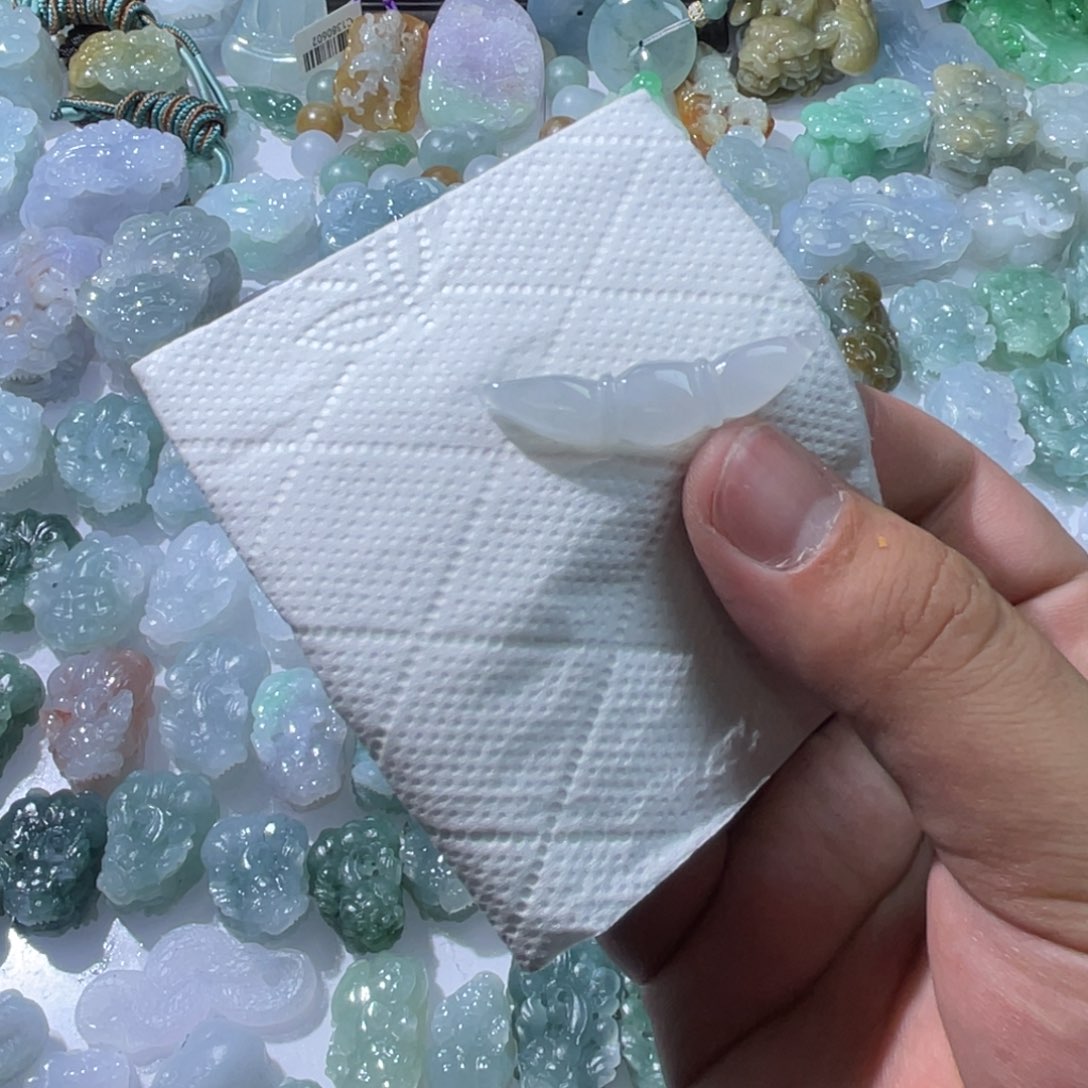 翡翠未镶嵌颈饰天然