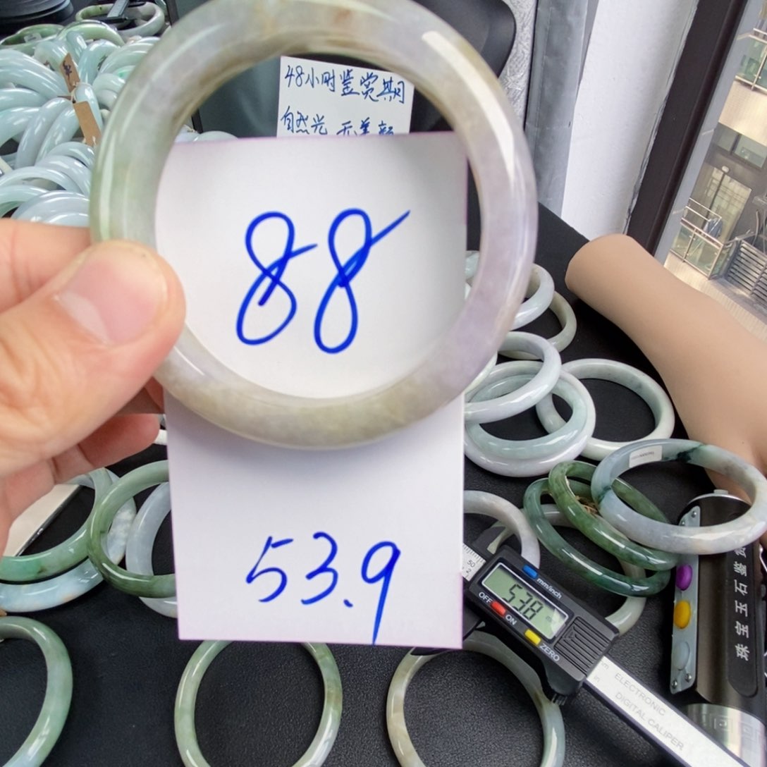 未镶嵌手镯翡翠翡翠手镯