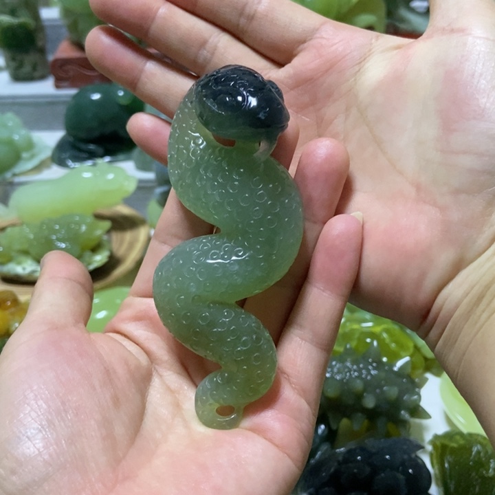 【闪购商品】蛇纹石玉把件未镶嵌