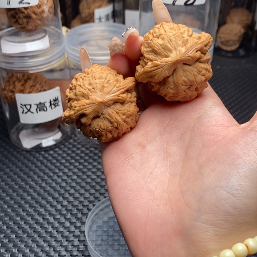 【闪购商品】文玩核桃吊坠龙***）龙鼎