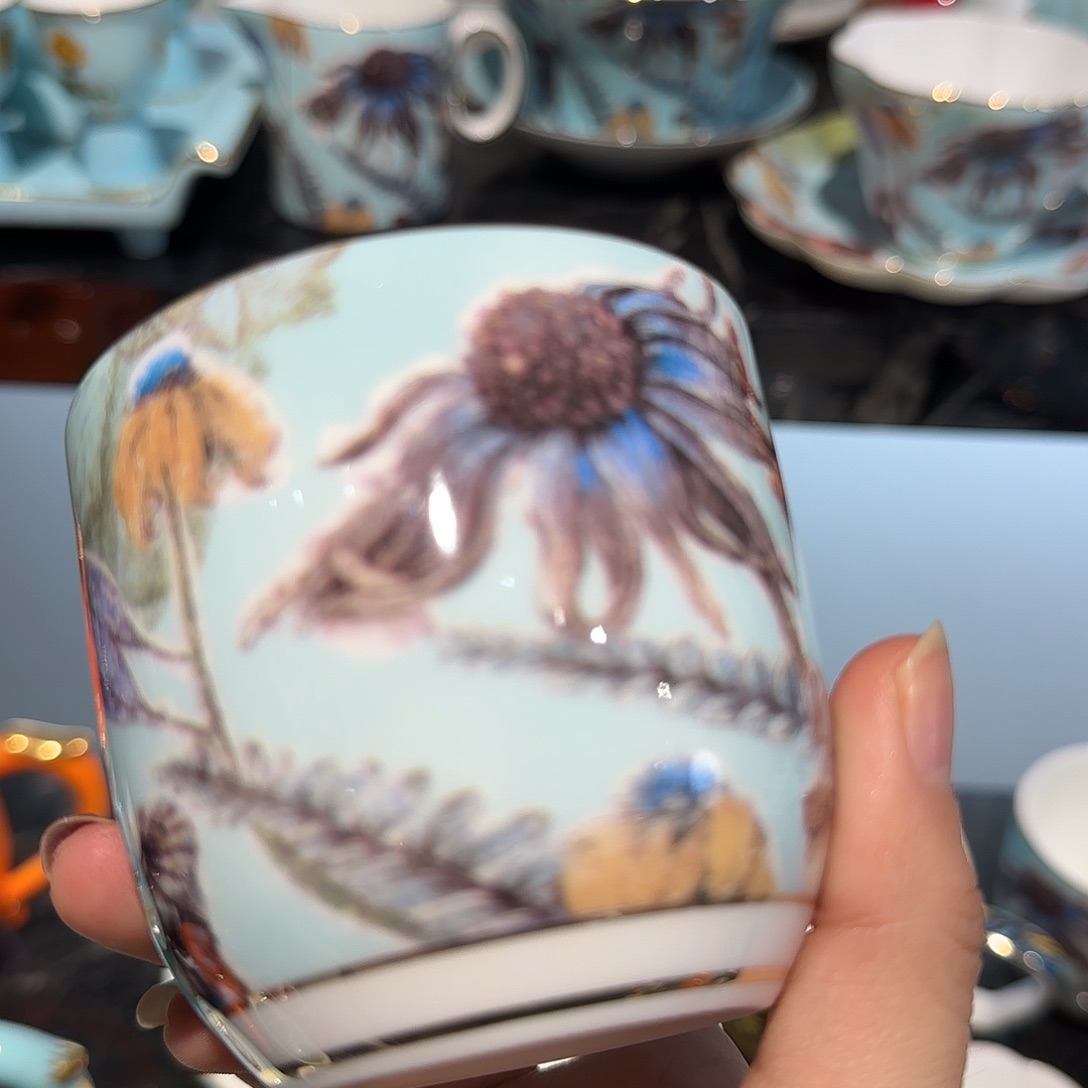 骨瓷珐琅彩工艺制作